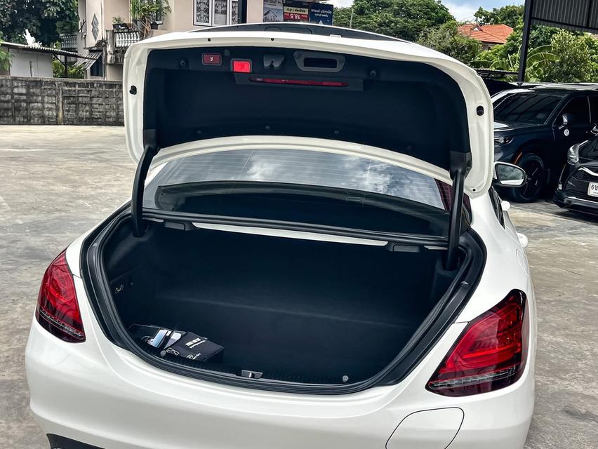 ปี 2019 BENZ C-CLASS, C300e AVANTGARDE 8