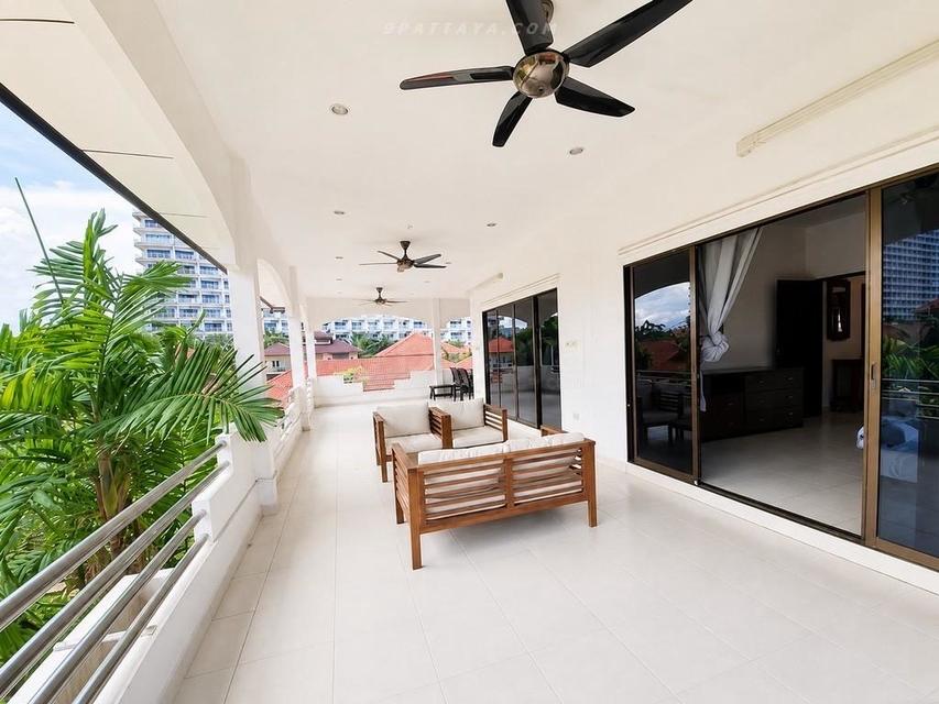 For Rent — 4-Bedroom Pool House at Royal Park Village, Thepprasit RoadPrivate pool house for rent at Royal Park Village, Thepprasit Road, Pattaya. 16