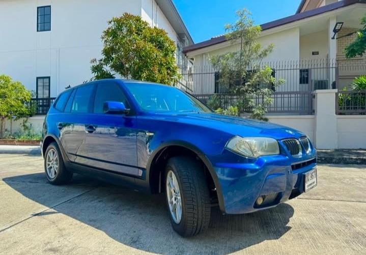 BMW X3 สีน้ำเงินสวย 3