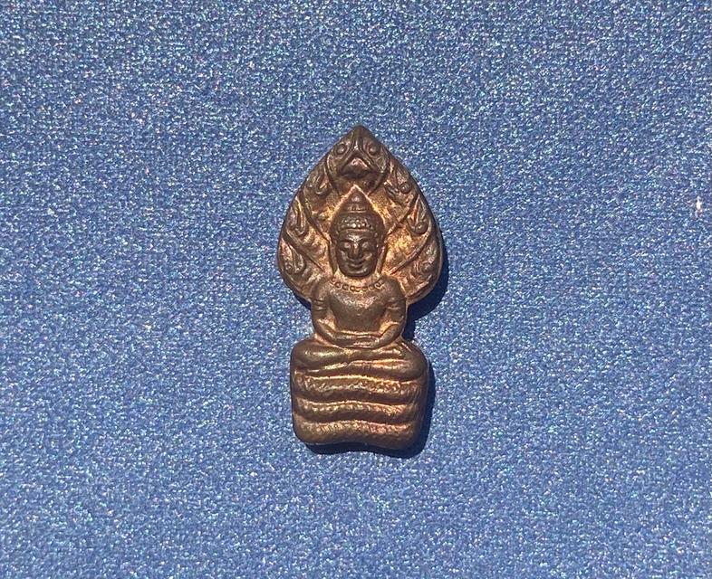 ลพ.คูณ วัดบ้านไร่ ปรกใบมะขาม รุ่นเสาร์ห้า รุ่นคูณพันล้าน ปี 2537 เนื้อทองแดง... รูปที่ 3