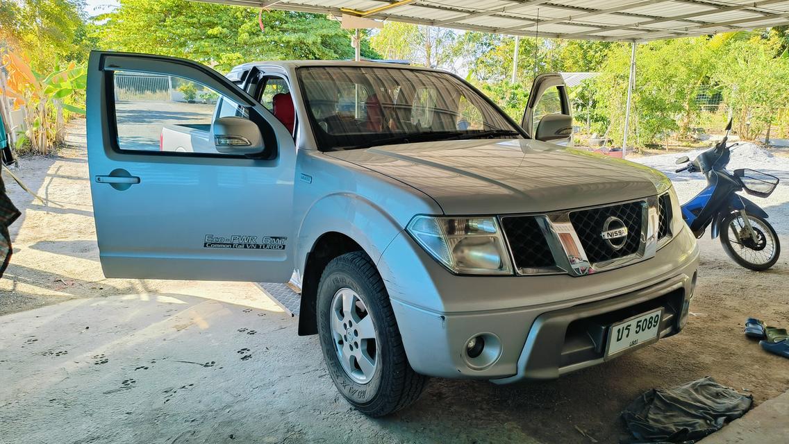 ขายรถกระบะมือ2 Nissan Navara สีเทา