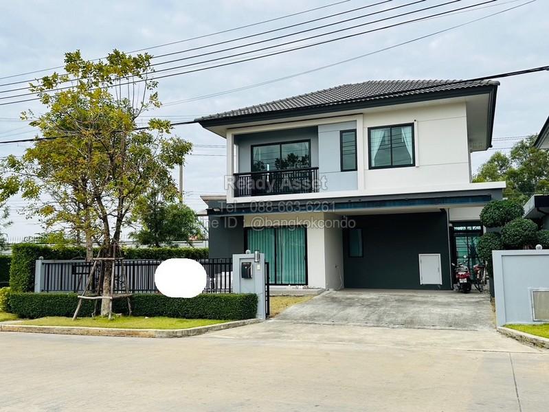 PN689HS0501 ขายบ้านเดี่ยว 2 ชั้น บริทาเนีย บางนา - สุวรรณภูมิ เนื้อที่ 61.3 ตรว 3นอน 3น้ำ หลังมุมสวยสุด โปร่ง และน่าอยู่ 1