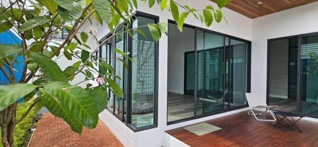 ให้เช่าบ้านเดี่ยว ตกแต่งสไตล์โฮมมี่ ย่านนวมินทร์ เนื้อที่ 70 ตร.วา เหมาะสำหรับพักอาศัยหรือทำเป็นโฮมออฟฟิศ สตูดิโอคาเฟ่ 2
