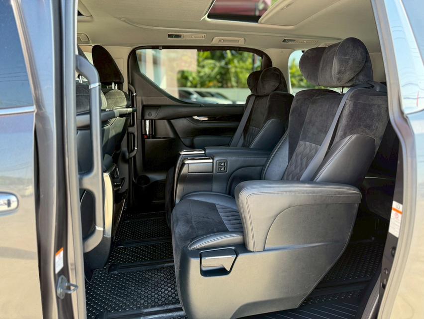 TOYOTA VELLFIRE 2.5 Z G Edition ปี 2017 10