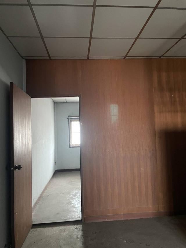 ให้เช่าตึกแถว 4 ชั้น 6