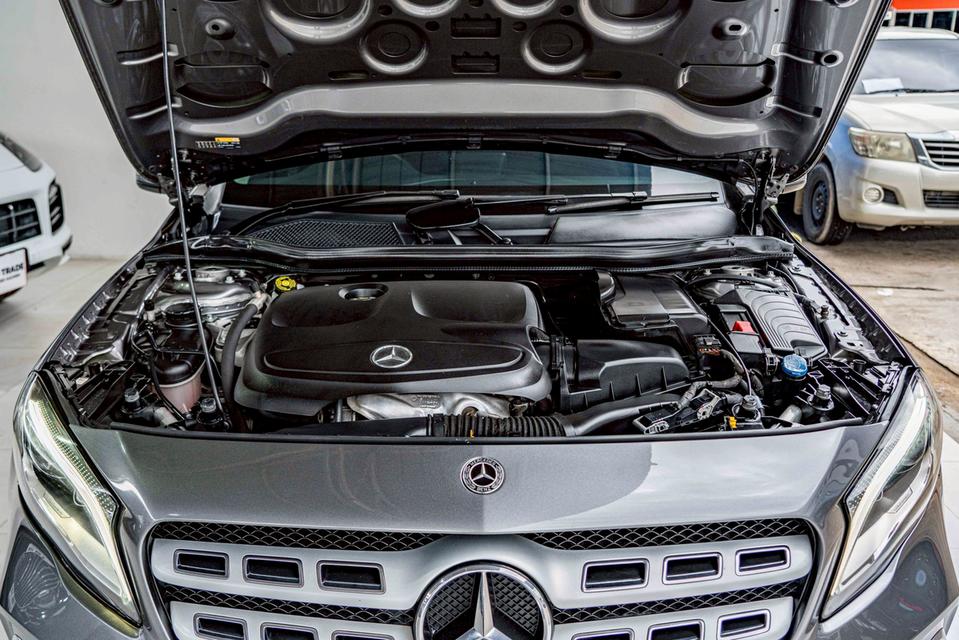 รหัสรถ NP3429 BENZ GLA200 URBAN 2018 17