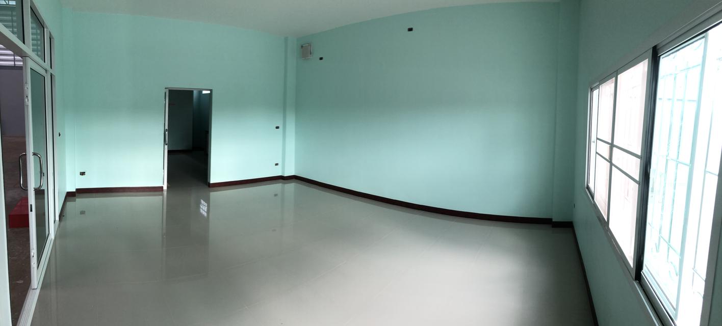 โกดังให้เช่าพร้อมที่พัก 1 ไร่ 3