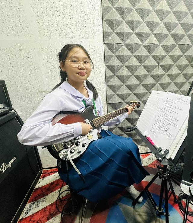 รับสอนกีตาร์ทุกประเภท ที่ Fin Music School รูปที่ 12