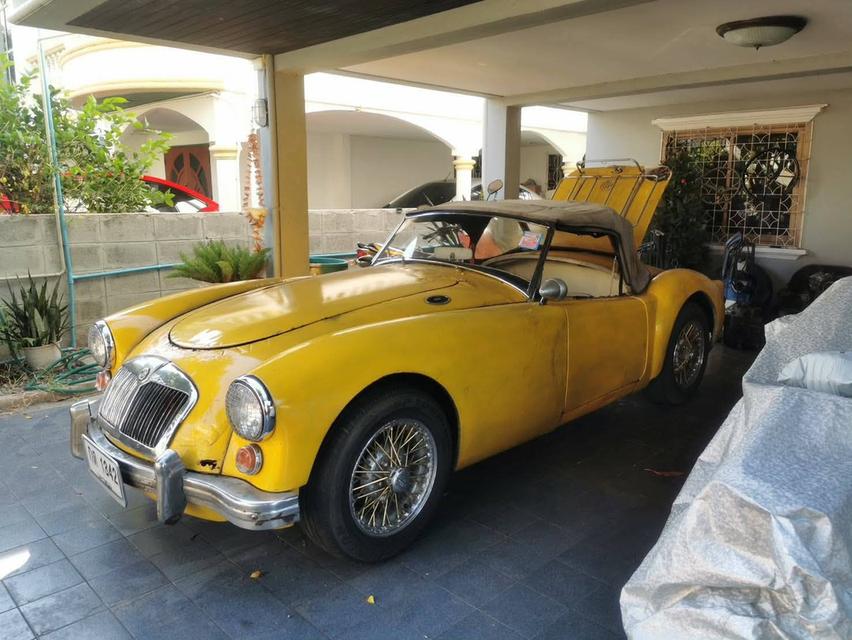 MGA ROADSTER MK l เปิดประทุน