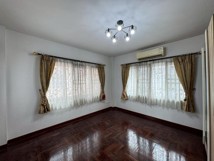 บ้านเดี่ยว2ชั้น หมู่บ้านทองสถิตย์8 20