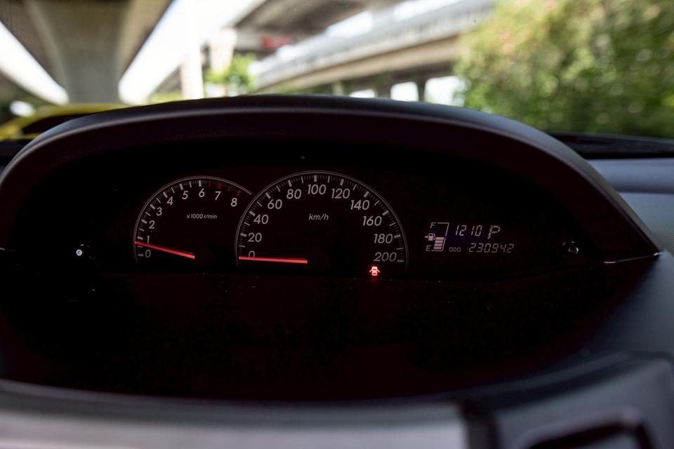 Toyota Yaris 1.2 J ปี 2006 สีแดง สวยสภาพดี  15