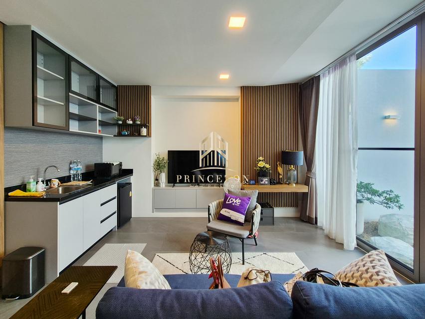 VIVE Rama 9 – Luxurious 3-Story Home in Modern Japanese Design 5