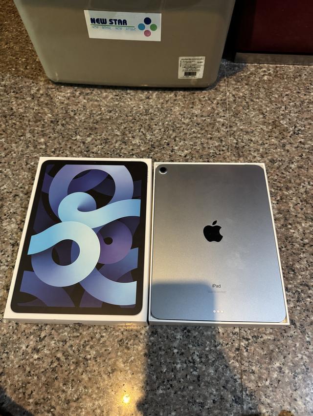 ขายiPadAir4สีใหม่Blue256กิ๊กสูนTrueมีกล่องไร้รอยใช้งานดีจอสวยไม่มีจุดไม่มีเส้นหายาก
