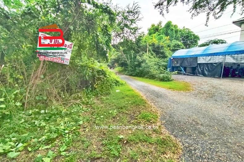 ที่ดินเปล่า ซอยบ้านพักคนชรา (ซอยร่วมสุข 4/19) เนื้อที่ 1-1-82 ไร่ ถนนติวานนท์ ตำบลบ้านใหม่ อำเภอเมืองปทุมธานี จังหวัดปทุมธานี 3