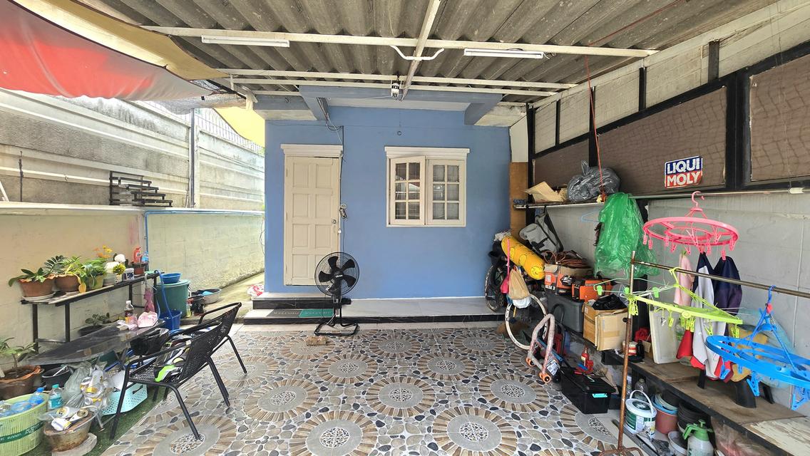 ทาวน์เฮ้าส์2ชั้น หลังริม พท.21 ตร.ว หมู่บ้านบัวหลวง1 หนามแดง ใกล้เมกาบางนา ถนนบัวนครินทร์ บางพลี สมุทรปราการ 3
