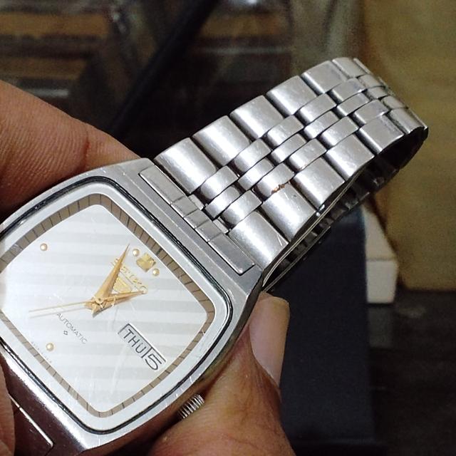 [งานช่าง] นาฬิกาวินเทจ Seiko 5 Auto 6349-5030 ทรงเหลี่ยมทีวี หน้าลายทาง ปี 1987 (สายเดิมแท้) รูปที่ 7