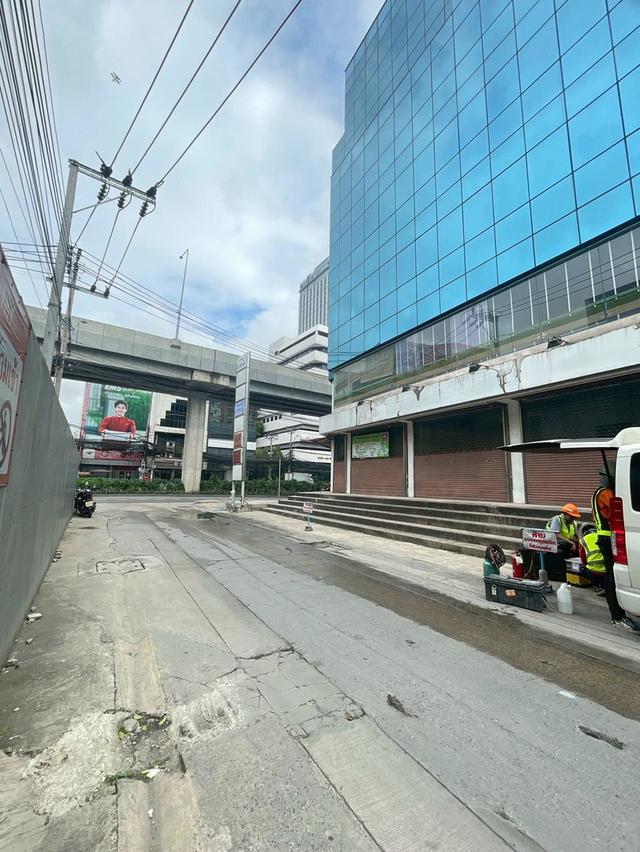 ให้เช่าอาคารพาณืชย์ ชั้น 1 และชั้นลอย อาคารโล่งสวย ติดถนนรามคำแหง (N.1920) 2