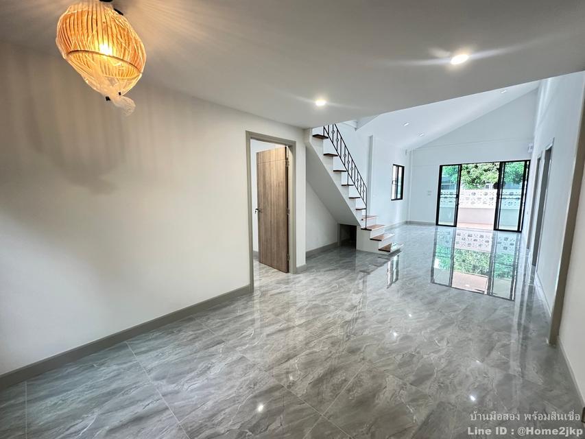 หมู่บ้านแสงอรุณ รามอินทรา 11