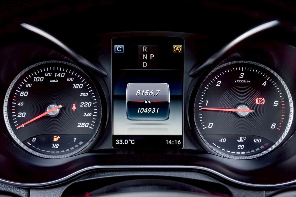 รหัสรถ NP160 รุ่นรถ : BENZ GLC250D AMG DYNAMIC 4MATICปีรถ : 2018 19