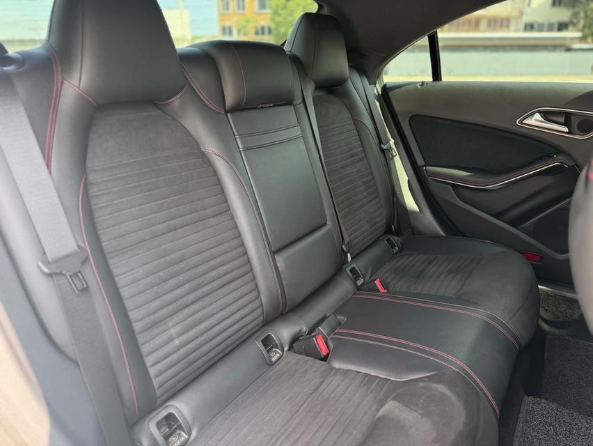 Mercedes Benz CLA250 AMG สีขาว ปี 2014. ไมล์ 88xxx km 11