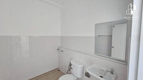 🏢 ขายอาคารพาณิชย์ "หลังมุม" รีโนเวทใหม่ | ม.ลภาวัน 22 บางใหญ่ โอกาสทอง! ราคาต่ำกว่าประเมิน — เครดิตดีมีเงินเหลือหลักแสน! 9