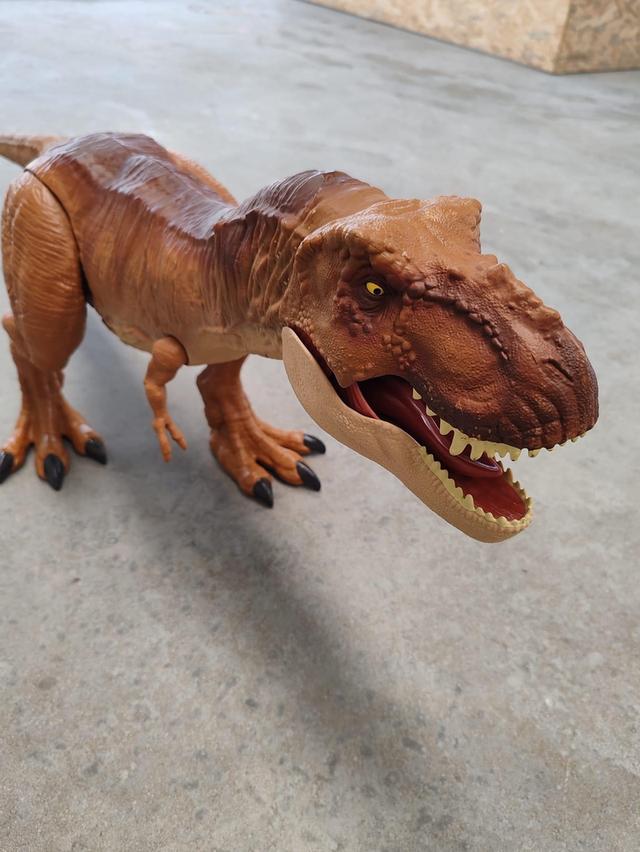 ขายด่วนJurassic​world super​ tyrannosaurrus​ ต 2