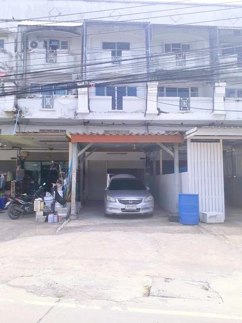 BIG C ปทุมธานี 400ม. ม.ปทุมธานี 3.7 กม. จอดรถได้หน้าหลัง.ให้เช่าอาคารพาณิชย์ 3 ชั้น+ชั้นลอย วิทยาลัยเทคโนโลยีแหลมทอง 300 5