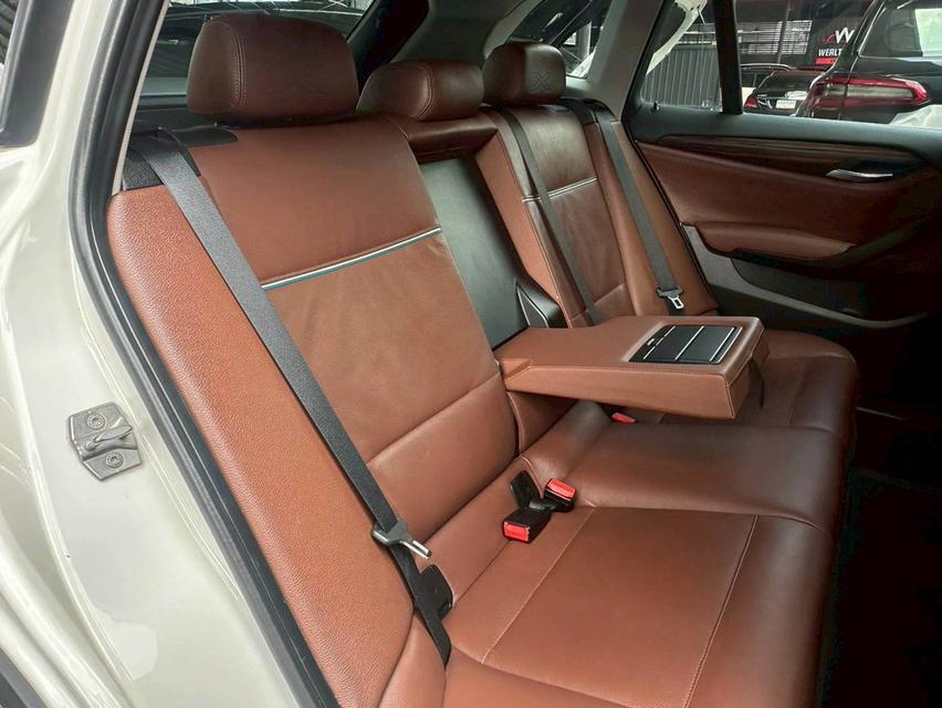 BMW X1 sDrive18i X-Line E84 2013 รูปว่าสวย ตัวจริงยิ่งสวยกว่า คุ้มเกินราคา 14