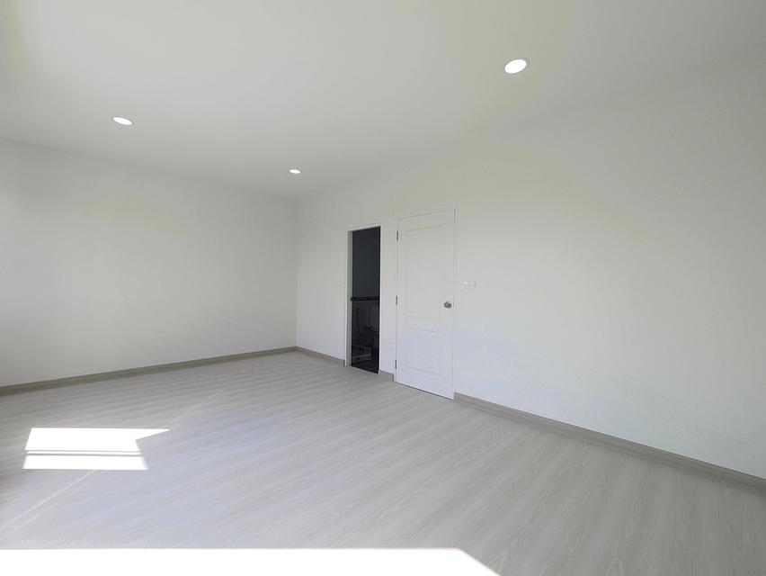 ขายทาวน์เฮ้าส์ 2 ชั้น ม.พลีโน่ 20.6 ตร.ว. 3นอน 2น้ำ [รัตนาธิเบศร์-ชัยพฤกษ์] ขาย 1.99ล้าน 18