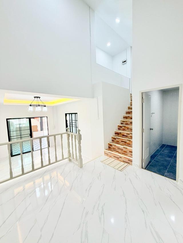 ขายทาวน์เฮ้าส์ หมู่บ้านแพรมาพร คลอง 11 (โทรสอบถามราคา) 3