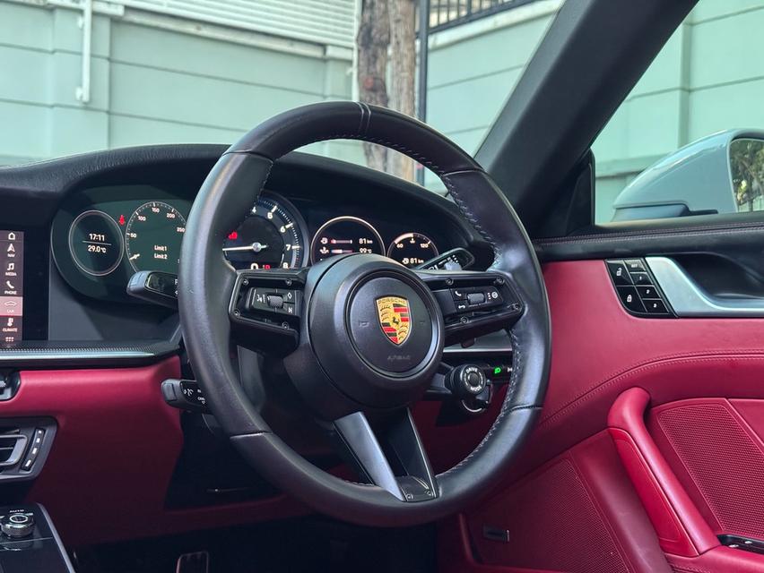 Porsche 911 Carrera S (992) Top 6