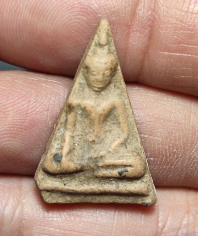 พระนางพญา สนใจโทร0814575385