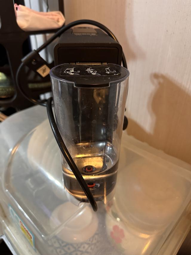 เครื่องชงกาแฟแคปซูล Nespresso Essenza Mini 3