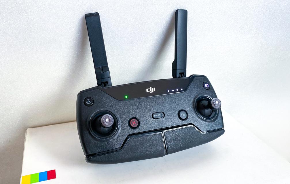 ขายโดรน DJI Spark Fly More Combo มือสอง สภาพดี พร้อมอุปกรณ์ครบ โดรนรุ่นนี้เหมาะสำหรับผู้เริ่มต้นหรือผู้ที่ต้องการอัปเกรดจากรุ่นเก่า   9