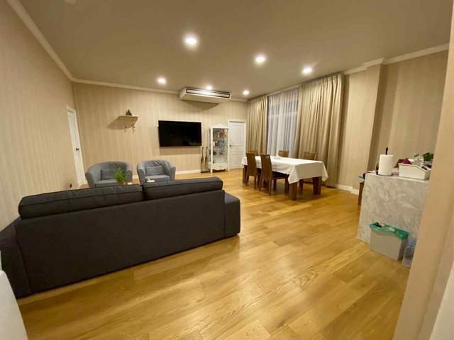 ขายบ้าน2ชั้นถ. จันทรคามพิทักษ์ ตำบลสนามจันทร์ อำเภอเมืองนครปฐม สไตล์คาเฟ่ ขายพร้อมแอร์ และ เฉพาะเฟอร์นิเจอร์บิ้วอิน + เต 3