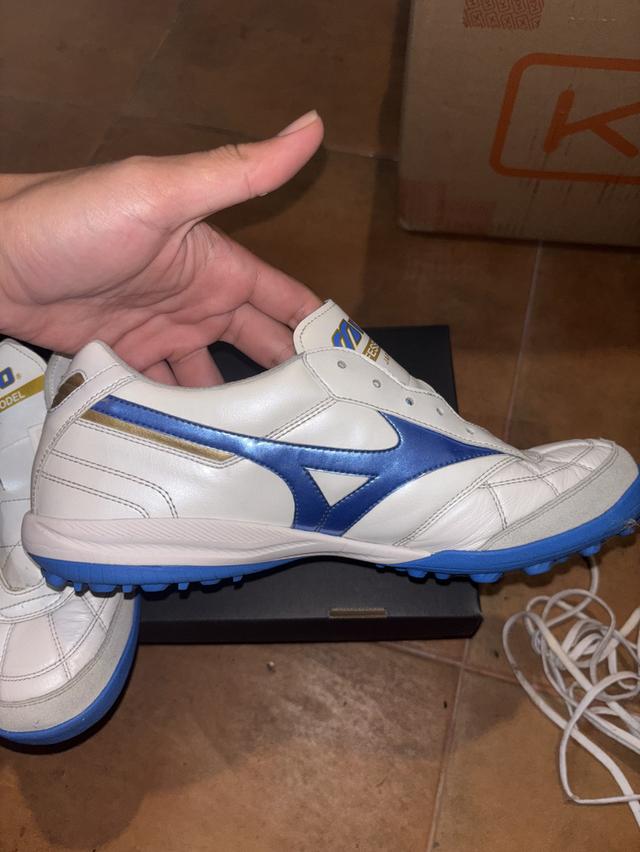 Mizuno Morelia sala japan TF (ร้อยปุ่ม) ไซส์270cm สภาพน้องๆมือ ของใหม่ ราคา 3500 ราคาต่อได้