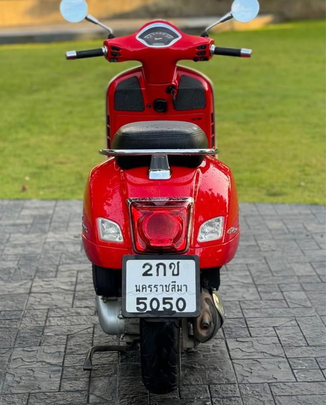 ขายด่วน Vespa GTS 150 สีแดง ปี 2022 2