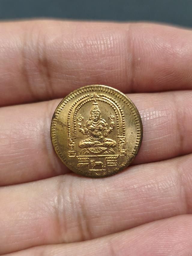 เหรียญพระแม่ศรีมหาอุมาเทวี วัดแขก บล็อกอินเดีย เก่าสวย หลังยันต์ศรีจักรกาปี 2540 ทองแดงสวย