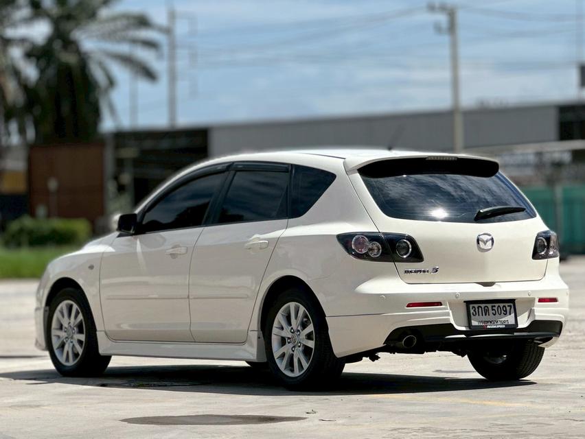 รหัสรถ PAT5097 Mazda 3 1.6 V Hatchback สีขาว ปี 2010