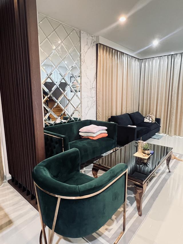 ที่ดินพร้อมสิ่งปลูกสร้างบ้านแฝด 2