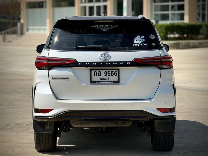 TOYOTA FORTUNER 2.4 Legender 2WD ปี 2023 รถใหม่ ไร้อุบัติ ประวัติครบ 5