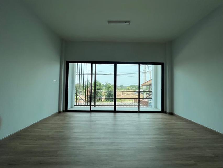 ทาวน์โฮม/อาคารพาณิชย์สวยนครสวรรค์สร้างใหม่ ติดถนนหลัก เข้าอยู่ได้ทันที 8