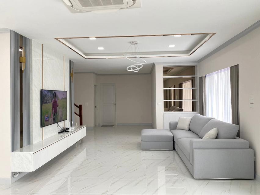 บ้านเดี่ยวหลังใหญ่ ธนทองเลคไซค์ 2
