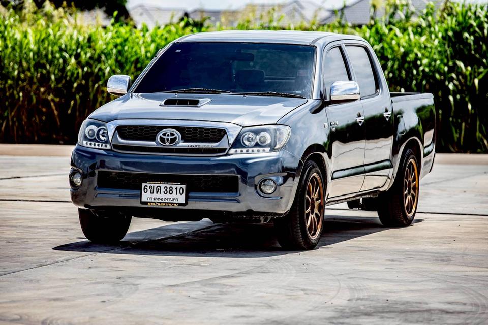 Toyota Vigo Double Cab 4 ประตู 2.5E ดีเซล ปี 2010 สีเทา 