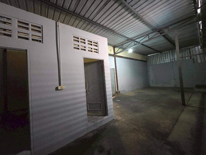 ขาย/ให้เช่าโรงงาน โกดัง คลังสินค้า ออฟฟิศ 2ชั้น ซอยเจอาร์2 ต.บางน้ำจืด จ.สมุทรสาคร 7