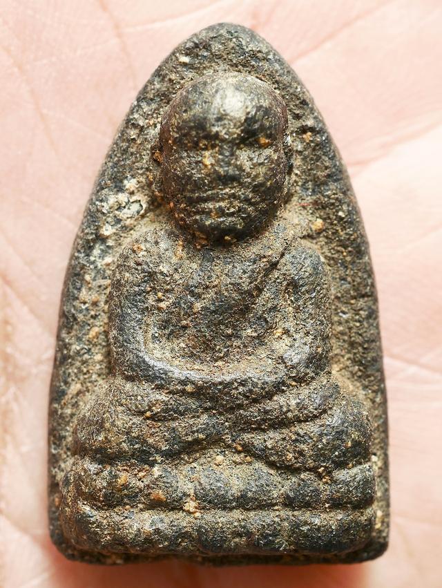 หลวงปู่ทวด เนื้อว่าน วัดช้างให้ พิมพ์ใหญ่ เก่าๆ เนื้อจัดสุดๆ 6