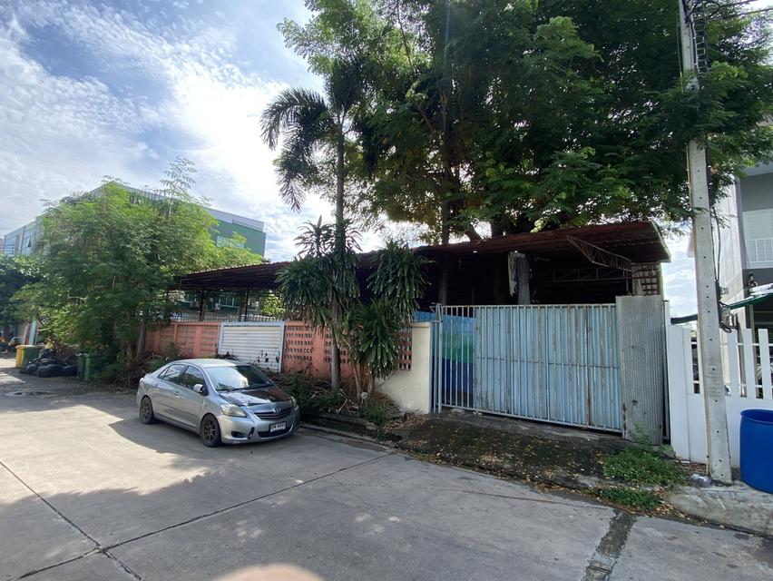 ขายที่โกดังเก่าแบบเปิด เหมาะกับการลงทุนสร้างที่พักอาศัยหรือห้องแถวเช้าหรือขาย 2