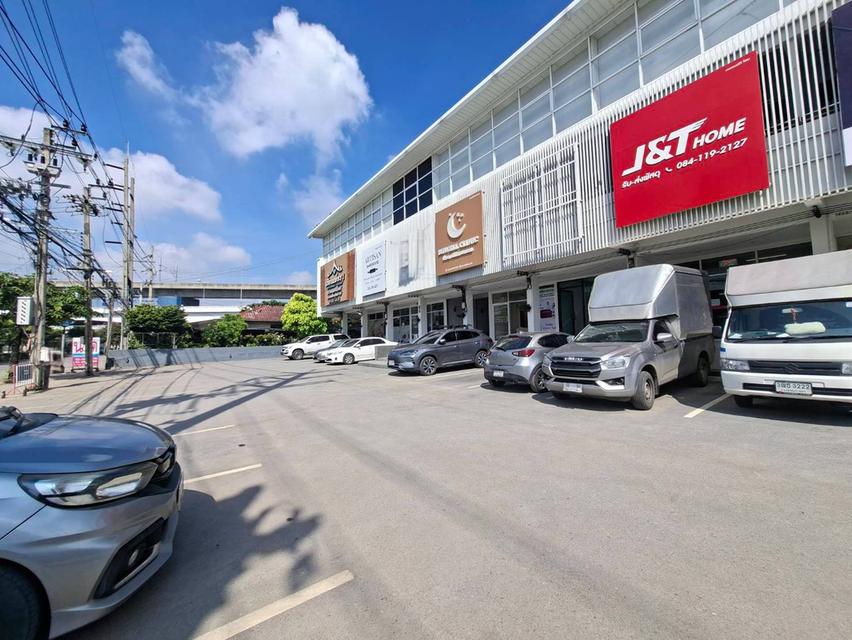 ให้เช่าอาคารพาณิชย์ 2 ชั้น ติดถนนลาดกระบัง ใกล้สนามบินสุวรรณภูมิ (N.2370) 1