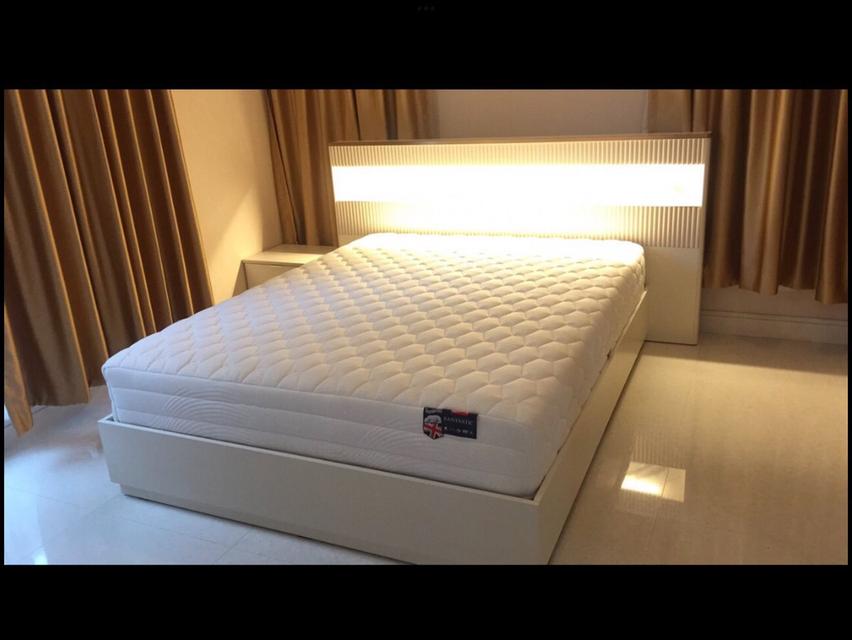 Vายบ้านหรู หมู่บ้านนาราสิริ บางนา กม 10 17