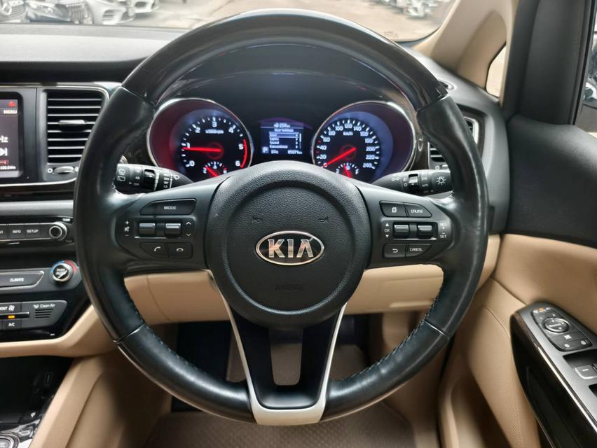 รถเข้าใหม่! KIA GRAND CARNIVAL 2.2 EX ปี 2018 สีดำ 15